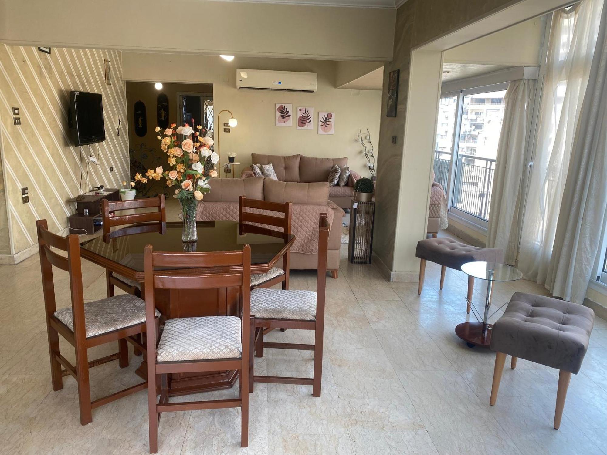 Апартаменти Nile View Dokki Каїр